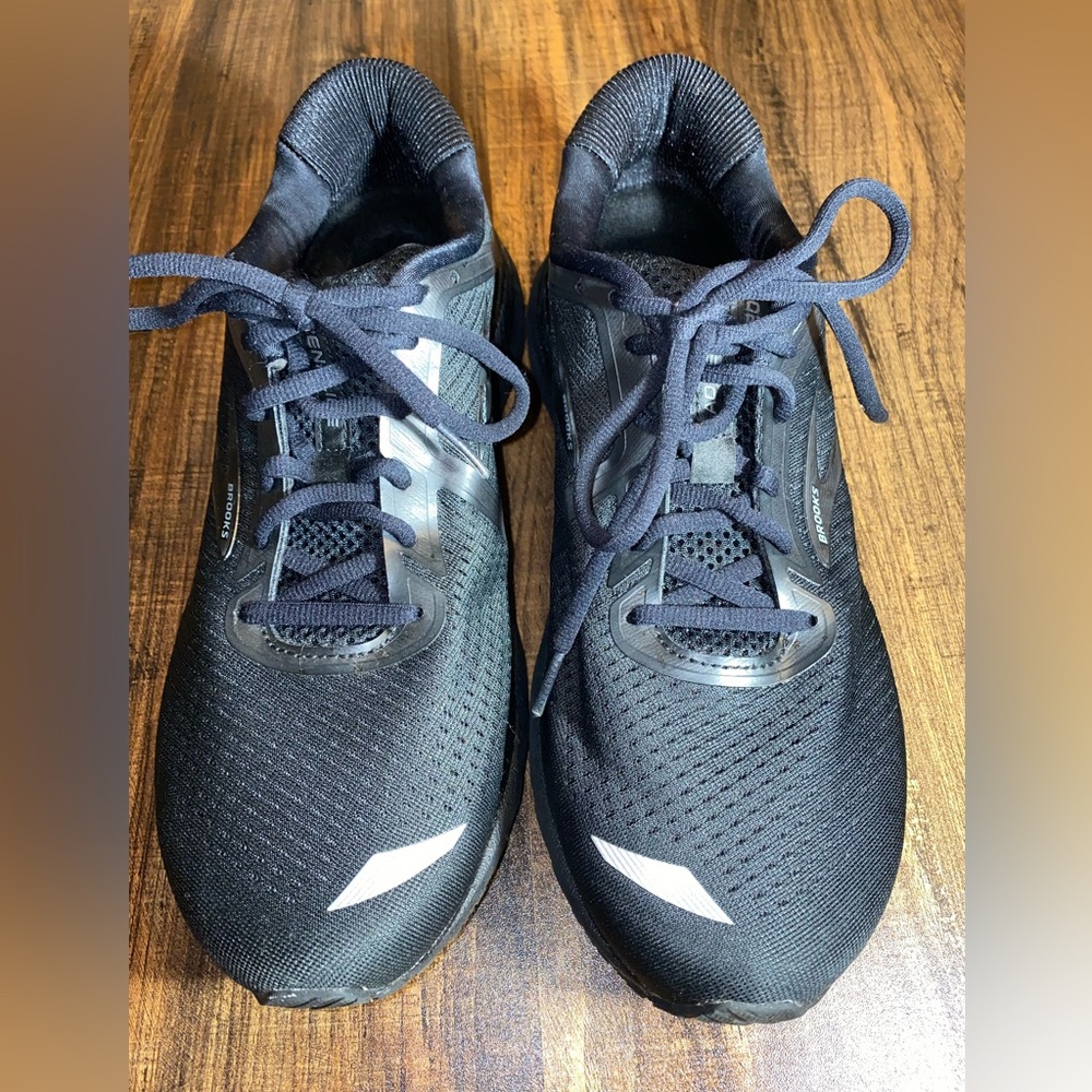 NEW Brooks Adrenaline GTS 20 Women’s Size 10.5 Wide